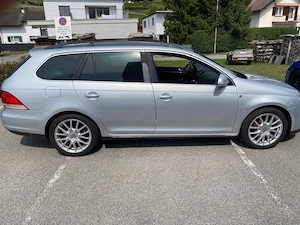 VW Golf Variant TDI 2.0 Bild 2