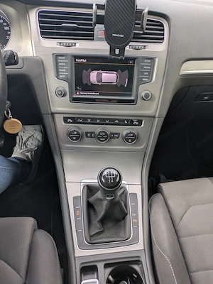 VW Golf 1,6 TDI Garagengepflegt Bild 7
