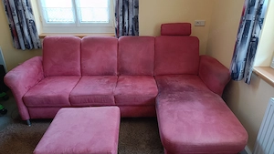 Couch mit Bettauszug zu verschenken Bild 3