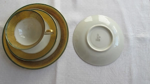Porzellantassen Dessertteller Bild 2