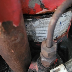 Verkaufe schmallspur Traktor  Bild 7