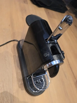 Nespresso Citiz Kaffeekapselmaschine Schwarz (Voll Funktionsfähig)