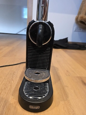 Nespresso Citiz Kaffeekapselmaschine Schwarz (Voll Funktionsfähig) Bild 2
