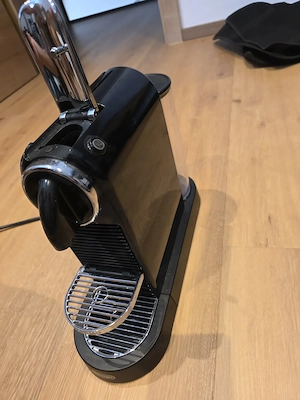 Nespresso Citiz Kaffeekapselmaschine Schwarz (Voll Funktionsfähig) Bild 4