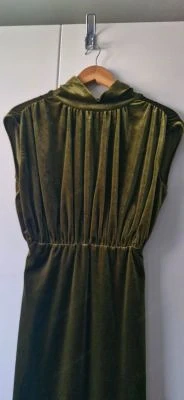 Cider Samtkleid olivegrün Gr. XS - elegantes Midikleid