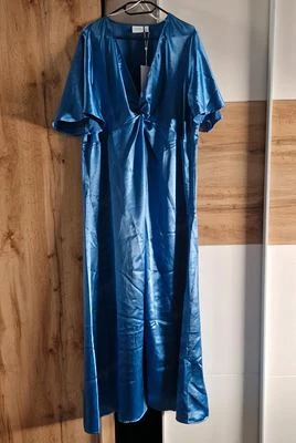 Elegantes blaues Satin-Maxikleid mit V-Ausschnitt