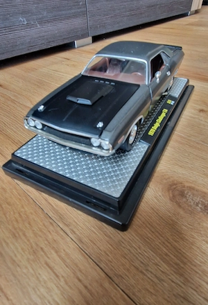 Verkaufe 1970er Dodge Challenger Modellauto Bild 5