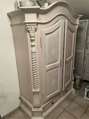 Massiver Kleiderschrank von Mobilbracco - italienische Möbelmanufaktur Bild 3