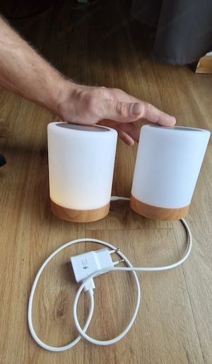 Neu & unbenutzt: 2 LED-Lampen mit Farbwechsel   3-in-1 als Nachtisch, Tisch- oder Hängelampe Bild 2