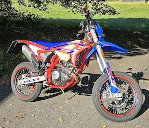 Beta RR 4T 125 R, Modell  2025 2025, E5+,  neuwertig, nur  542 km Bild 3