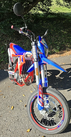Beta RR 4T 125 R, Modell  2025 2025, E5+,  neuwertig, nur  542 km Bild 4