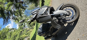 Yamaha XMAX 300   Sonic Grey   Erstbesitz   nur 7.924 km   Griffheizung Bild 5