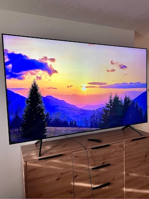 Samsung 82 Zoll 4K UHD Smart TV Bild 7
