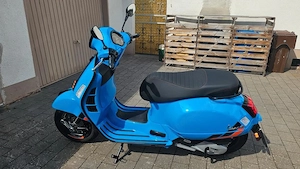 Vespa GTS Supersport 1700 km - EZ 05 25 - Blu Elettrico Bild 2