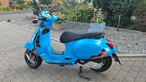Vespa GTS Supersport 1700 km - EZ 05 25 - Blu Elettrico Bild 4