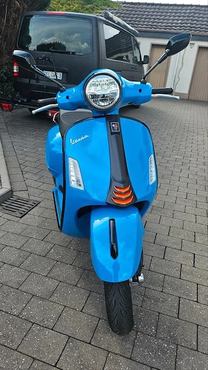Vespa GTS Supersport 1700 km - EZ 05 25 - Blu Elettrico Bild 5