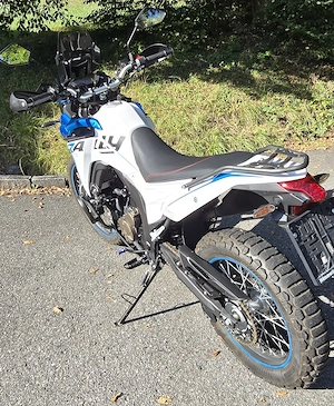 Voge Rally 300   top ausgestattet, erst  3353 km, unfallfrei Bild 2