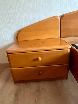 Schlafzimmermöbel Bild 2