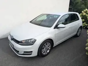 VW Golf 1,6 TDI mit Standheizung Bild 5