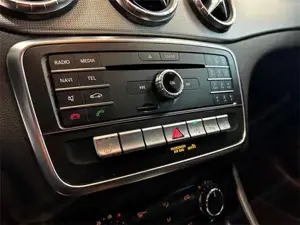 Mercedes Benz CLA 180d AMG Line