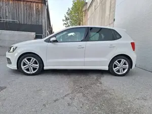 VW Polo R-Line in super tollem Zustand und wenig Kilometer.  Bild 3