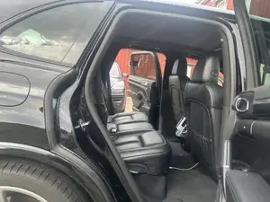 Porsche Cayenne Platinum Bild 9