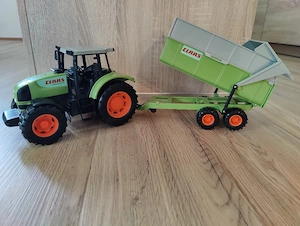 claas spielzeug Traktor Bild 2