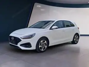 Hyundai i30 Advantage vAHK Navi LED DAB Kamera Winter 74 kW...