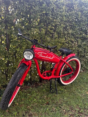 Thunderbolt Elektrofahrrad   Rot