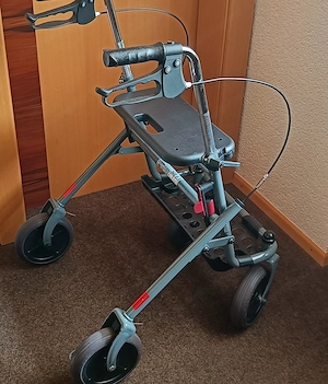 Rollator zu verkaufen Bild 2