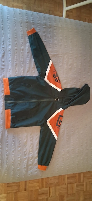 Jacke gr.140   Ungetragen  Neu Bild 3