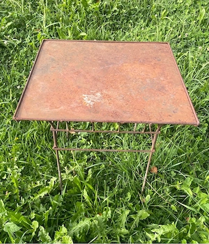 prächtiger kleiner Tisch für Garten und Terrasse Bild 2
