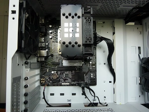 Gaming PC Ryzen 7 5700G (8 Kerne), 32 GB, Corsair 4000D, Win 11 Bild 3
