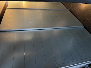 Garderobenschrank mit 3 Schiebetüren  Bild 2