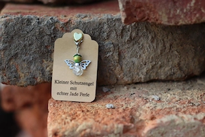 Schutzengel Glücksbringer mit echten Naturstein Perle "Jade grün"