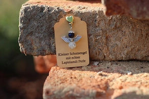 Schutzengel Glücksbringer mit echten Naturstein Perle "Lapislazuli" Bild 4