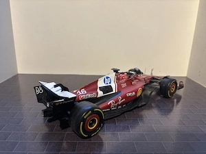 Ferrari Formel 1 Modellauto 1 18 1:18 Modellautos SF25 Charles Leclerc 2025 Bild 3