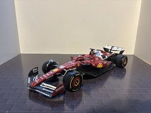 Ferrari Formel 1 Modellauto 1 18 1:18 Modellautos SF25 Charles Leclerc 2025 Bild 2