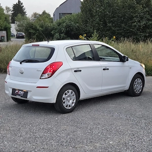 Hyundai i20 | TÜV NEU 08 2027 Bild 3