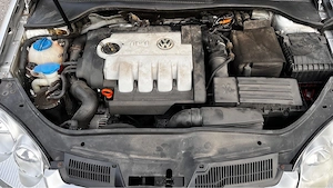 VW Golf V 1.9 TDI 4Motion   Motorschaden Bild 5