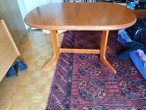 Ausziehtisch mit 6 Stühlen Bild 4