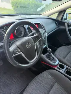Opel Astra 1,7 CDTI Ecotec Edition Start Stop System (2015) Bild 9