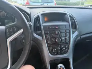 Opel Astra 1,7 CDTI Ecotec Edition Start Stop System (2015) Bild 2