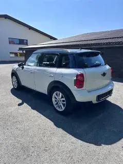 Mini Cooper Countryman Bild 2
