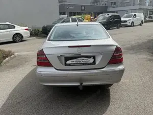 Mercedes-Benz E-Klasse Bild 5