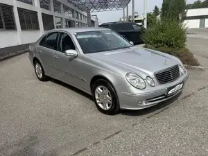Mercedes-Benz E-Klasse Bild 3