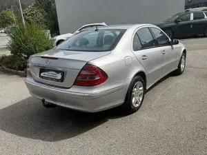 Mercedes-Benz E-Klasse Bild 6