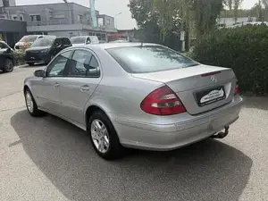 Mercedes-Benz E-Klasse Bild 4