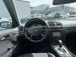 Mercedes-Benz E-Klasse Bild 9