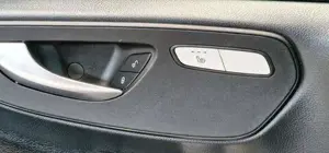 Mercedes-Benz V 220 Bild 18
